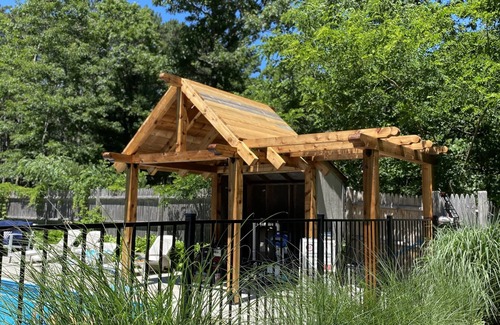 New Seabury Casa | Back yard oasis, In-ground Pool, 3 miles from South Cape Beach, Mashpee Commons