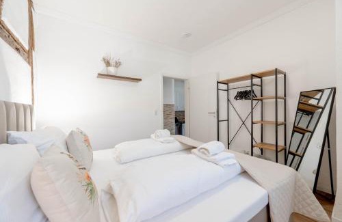 Ludwigsburg Apartamento | BackHome - SUITE L - Parkhaus - Fantastische Schlosslage - SmartTV - Waschmaschine - Netflix - 50qm - 24h Checkin- Apartment 1