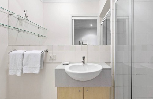 Carlton South Apartamento | Backpackers Delight on Lygon Street near RMIT