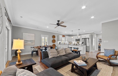 Oriental Casa | Backstay House in River Dunes Waterfront Community