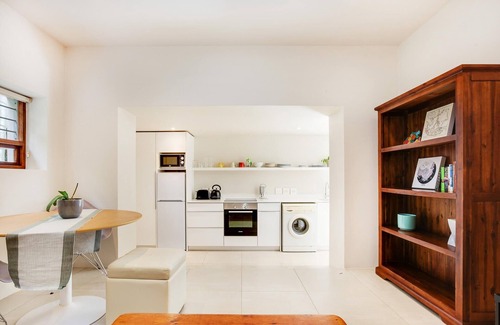 Green Point Cabaña | Amplia y excelente ubicación en el corazón de Green Point Village