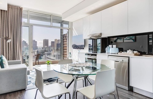 Cape Town City Centre Apartamento | Backup-Powered Trendy Apartment in the CBD on Popular Bree Street