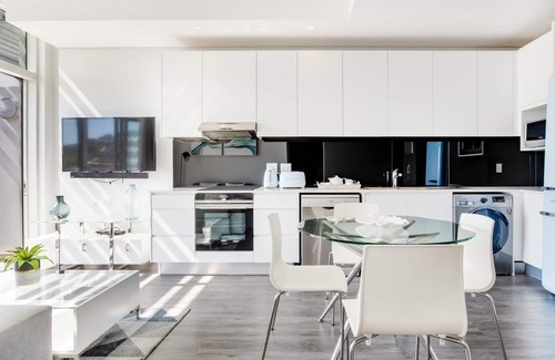 Cape Town City Centre Apartamento | Backup-Powered Trendy Apartment in the CBD on Popular Bree Street
