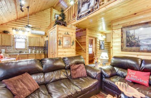 Cosby Casa | Backyard and Porch Rural Cosby Log Cabin!