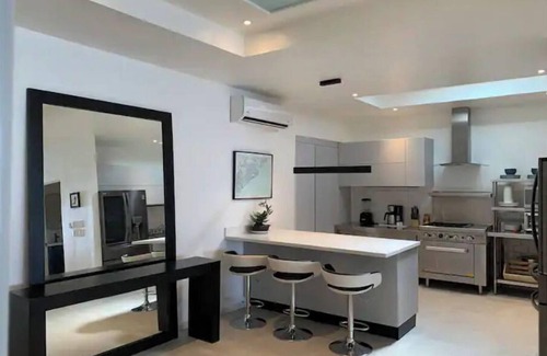 Playa Hermosa Casa | Backyard Beach House: Oceanfront Luxury 5 Bdr