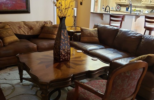 North Richland Hills Casa | Backyard haven, modern house in upscale subdivision