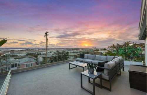Middletown Casa | “Backyard Is OMG” Spa Pool BBQ Game Room Views