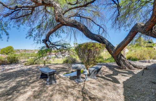 Wickenburg Casa | Backyard Oasis and Hot Tub Mtn-View Wickenburg Home