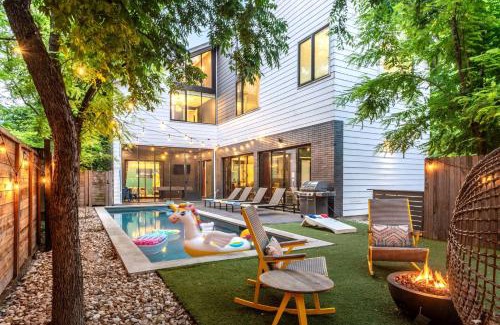 East Cesar Chavez Casa | Backyard Pool Oasis - Rainey Street - 6 min walk
