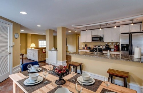 Savannah Casa | Backyard Pool! Refresh at Rivermist Condo