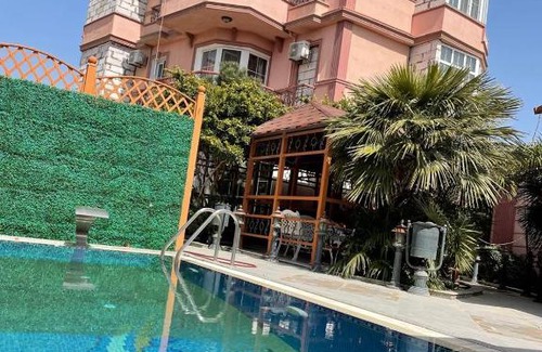 Sabayil Casa | Badamdar villa with pool and sauna