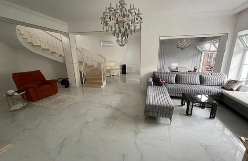 Sabayil Casa | Badamdar villa with pool and sauna