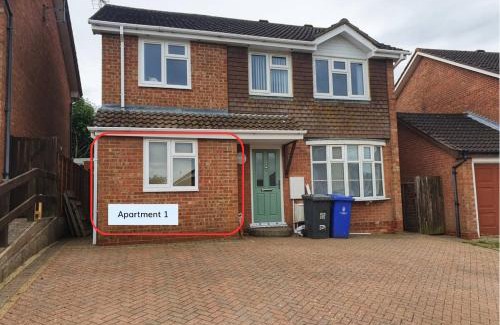 Brackley Apartamento | Badger Haven, Apartment 1