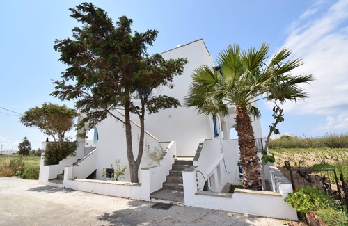 Kastraki Apartamento | Apartamento con cocina BAETYLUS con vista al mar, cerca de las playas naturales de Naxos