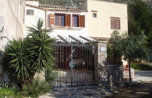 Castelluzzo Villa | Baglio Fontana