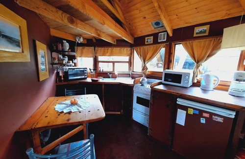 Dina Huapi Cabina | Cabaña Bagua (con pileta climatizada y jardín ) complejo Alentue