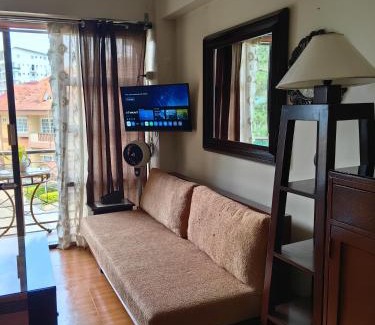 Baguio Apartamento | Baguio Gardenville Hotel Foggy Relaxing Staycation