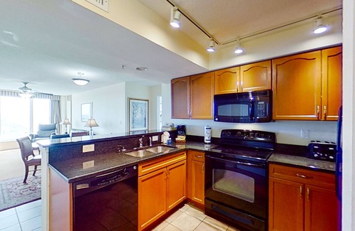 Crescent Beach Condominio | Bahama Sands Luxury Condominiums