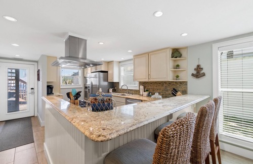 Sunnyside Casa | Bahama West - Beach Haven, Pet Friendly, Beach Access, West End, Free Activities