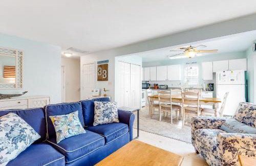 Bethany Beach Casa | Bahamas Beach Cottages - 602 New Providence