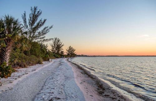 Ruskin Casa | Bahia Beach Townhome