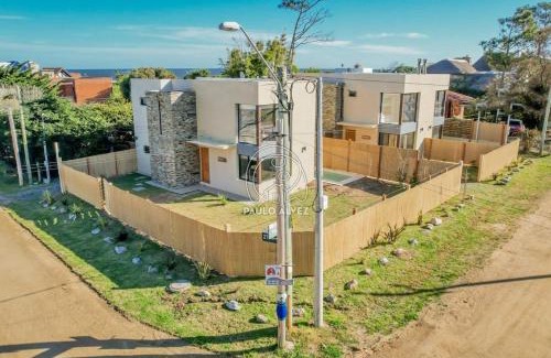 Piriapolis Casa | BAHIA SAN FRANCISCO, casa Horneros, Piscina Climatizada, 3 Dorm, Uruguay