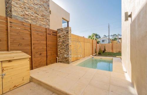 Piriapolis Casa | BAHIA SAN FRANCISCO, casa Horneros, Piscina Climatizada, 3 Dorm, Uruguay