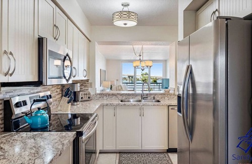 St. Petersburg Condominio | Isla Del Sol Bahia Vista 12-442 2 dormitorios 2 baños 4ª Planta brillante Condo