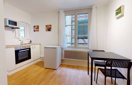 Krutenau Apartamento | Bail Mobilité - Magda 2 pièces avec terrasse