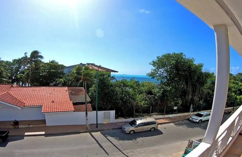 Punta Hansa Apartamento | Bailey Boat 301: lujo, balcón, WIFI, A/A, cocina, 2 baños, Reserva!