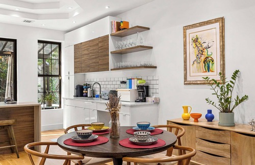 Bedford-Stuyvesant Casa | Bainbridge by Rove Duplex with Deck & Backyard