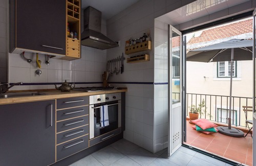 Encarnacao Apartamento | BAIRRO ALTO APARTMENT