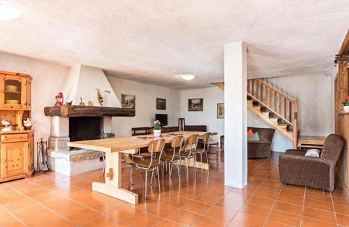 Roncone Chalet De Esquí | Baita Rustica immersa nel verde
