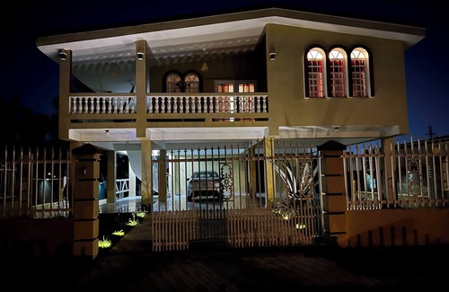 Algarrobo Casa | Spacious House with Lagoon View 5 minutes from Beach