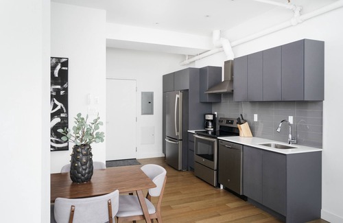 Chinatown Apartamento | BAKAN Gem in the city : MODERN 1BD in Old Mtl/DT