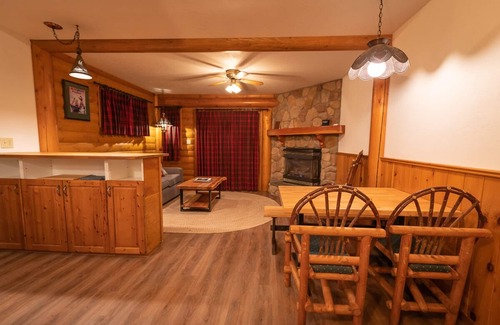 Lake Louise Cabina | Baker Creek | Superior One Bedroom Suite