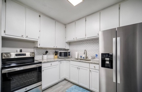 Jacksonville Casa | ~Bakery Buyout Sleeps 18 Krispy Kreme~