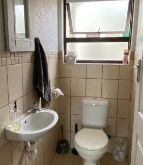 L'Agulhas Casa | Bakgat Stay - Seafront 7-sleeper holiday home