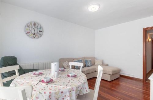 Bakio Apartamento | Bakio Beach VII with Parking by Aston Rentals