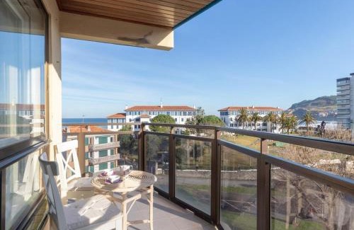 Bakio Apartamento | Bakio Beach VII with Parking by Aston Rentals