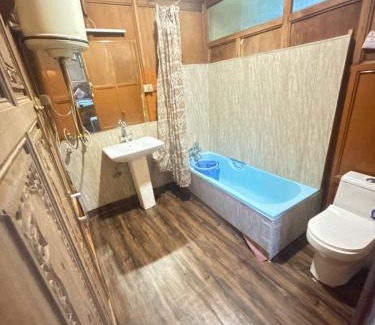 Sudarbal Alquiler De Eote | BAKTOO palace PREMIUM HOUSEBOAT