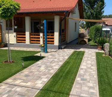 Balatonmariafurdo Apartamento | Balati Vendégház