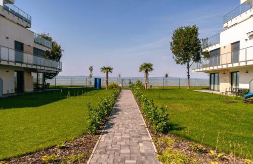 Siofok Apartamento | Balaton Bliss Lakeside Apartment