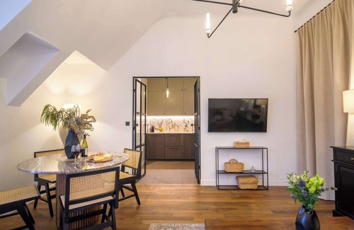 Faubourg-du-Roule Apartamento | Balcon Champs Elysees