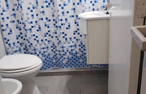 Villa Carlos Paz Apartamento | Balcones del Cerro Mono ambiente céntrico 2p - camas simples