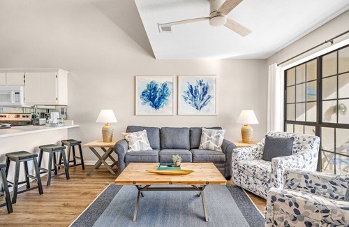 Summer Breeze Condominio | Balconies with a Gulf View HS 54-302