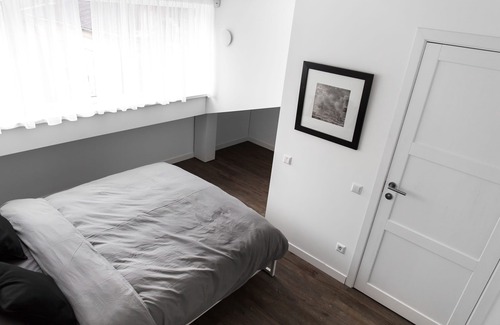 Liberty Avenue Apartamento | Apartamento con balcón en la calle principal