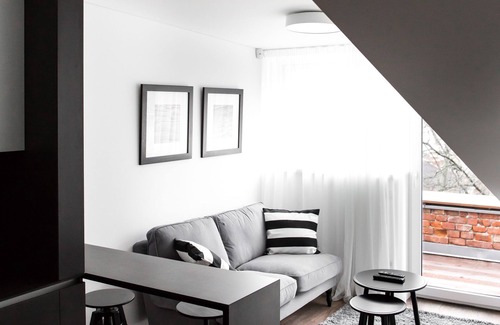 Liberty Avenue Apartamento | Apartamento con balcón en la calle principal