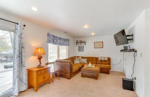 Roach Casa | Balcony and Fire Pit Home on Lake of Ozarks!