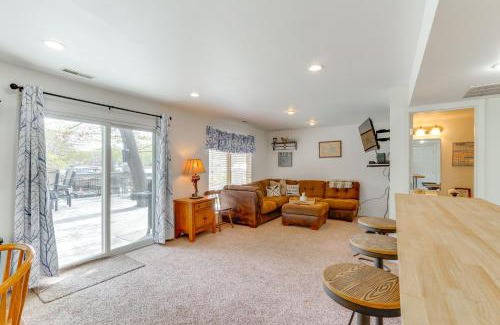 Roach Casa | Balcony and Fire Pit Home on Lake of Ozarks!